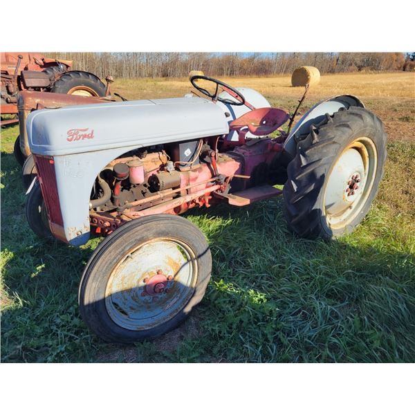 Ford 8N tractor, 540 PTO, 3 pt hitch, hasn’t run for years