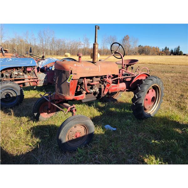 Farmall Cub tractor c/w belt pulley, not running