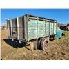 Image 4 : IH B-130 grain truck, 6 cyl. Gas, 5 spd manual trans, approx. 9 ft. box & hoist, SN. 5351-C