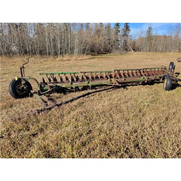 Approx. 18 ft. JD Surflex c/w 20-inch discs
