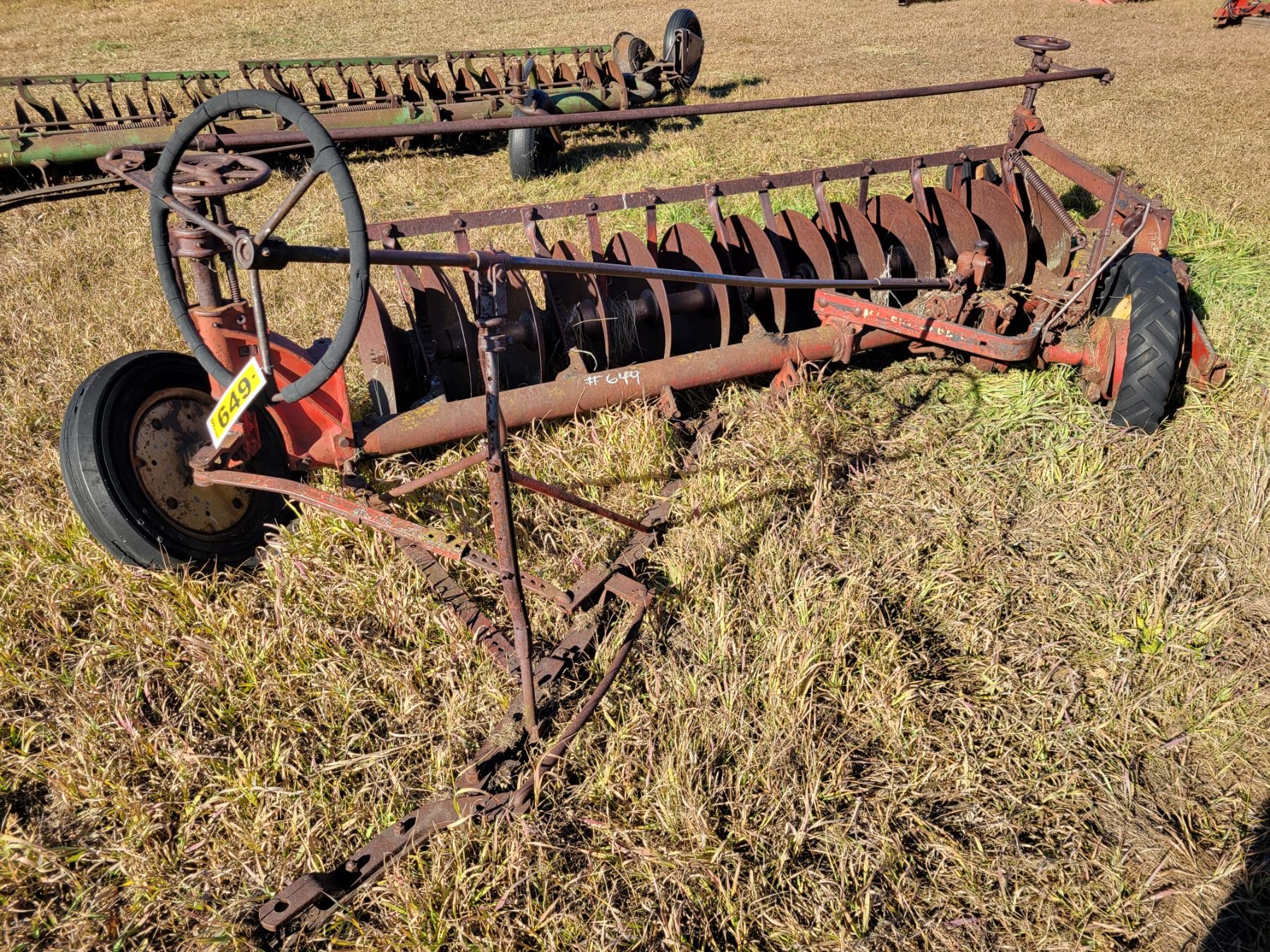 Massey-Harris 9 ft. discer c/w 22-inch discs