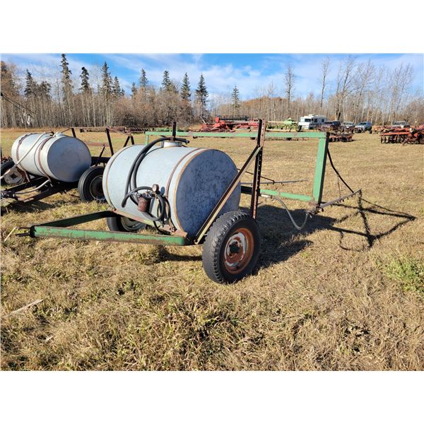 Kilberry Industries Model 17 approx. 200-gal pull-type sprayer c/w foldable booms