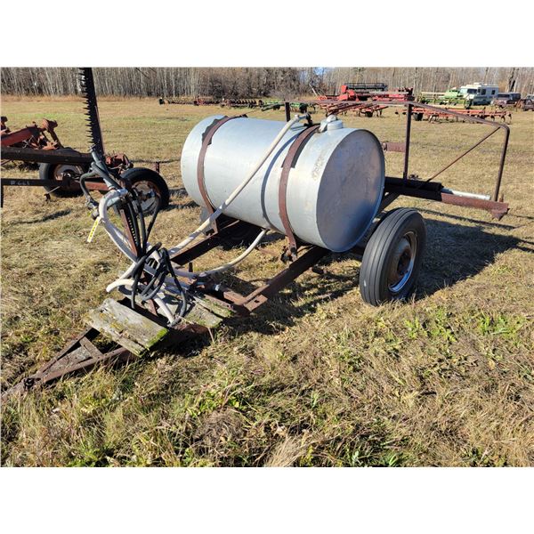 Approx. 200-gal pull-type sprayer, incomplete