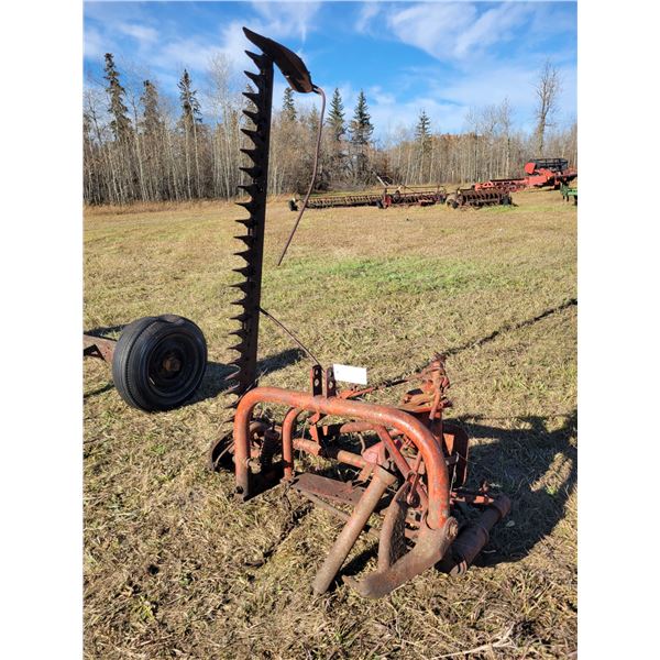 6 ft. Sickle mower, 3 pt hitch, missing tractor-end PTO