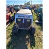 Image 2 : White GT-1650 Hydro Riding Tractor c/w Deck. Looks Complete