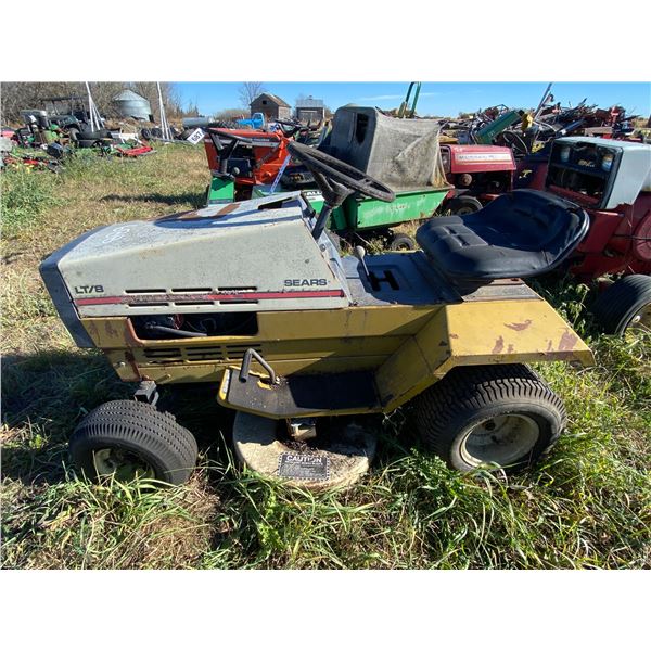 Sears LT/8 Riding Mower c/w Deck. Looks Complete