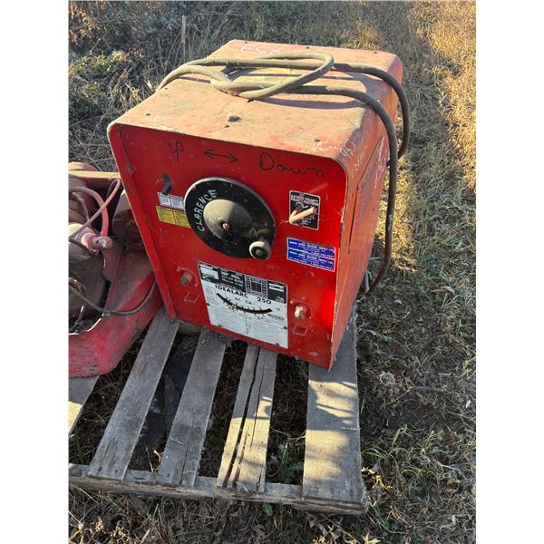 Idealarch 250 AC-CA Electric Welder. No Cables, Plus Brake Lathe. Conditions Unknown