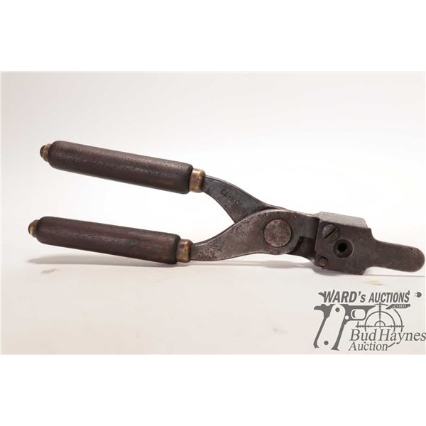 Vintage/ antique .38-70 bullet mold marked "MANUFACTURED BY THE WINCHESTER ARMS CO, NEW HAVEN CONN. 