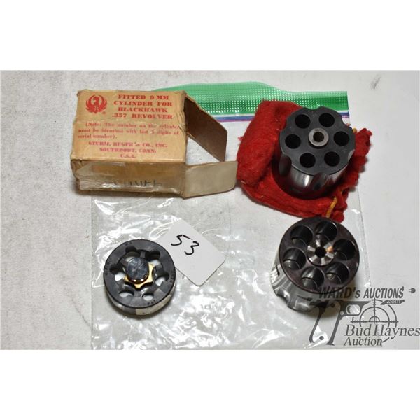 Two revolver cylinder for Ruger Blackhawk including 9mm and .45 cal and a .44 cal speed loader