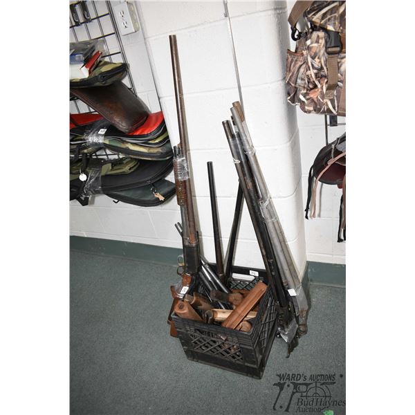 Selection of pump action and repeater shotgun barrels, housings and wood