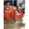 Image 2 : 3 JERRY CANS