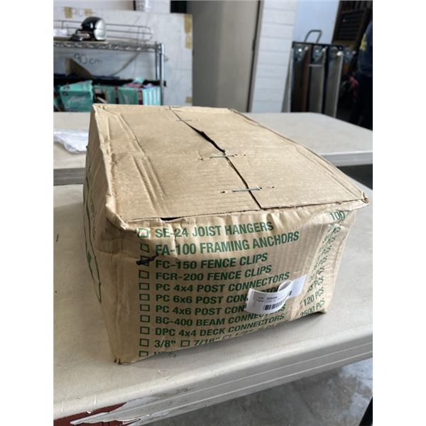 NEW CASE OF 300 FENCE CLIPS