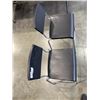 Image 2 : 2 BAR STOOLS