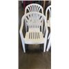 Image 2 : 4 WHITE PATIO CHAIRS