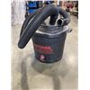 Image 2 : SHOP VAC - WORKING