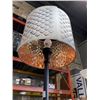 Image 2 : MODERN FLOOR LAMP WITH SHADE