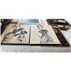 Image 2 : FRAMED PHOTOS AND CANVASES