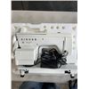 Image 2 : VINTAGE SINGER SEWING MACHINE WITH FOOT PEDAL IN ORIGINAL BOX