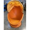 Image 2 : KID ORANGE EGG CHAIR