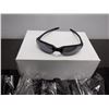 Image 2 : Large box of sunglasses
