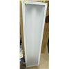 Image 1 : 48" 2 BULB FLUORESCENT