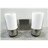 Image 1 : 2 LIGHT SATIN NICKEL VANITY LIGHT