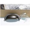 Image 2 : 25PC CASE OF CABINET KNOBS MODEL 01539-GB