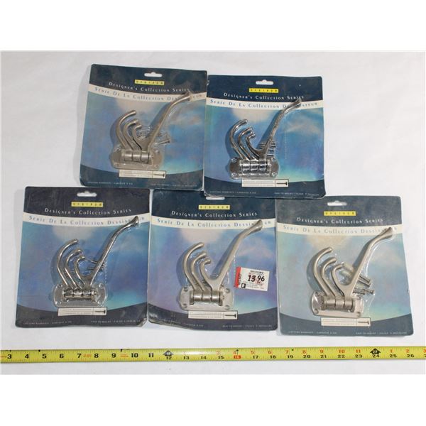 LOT OF ADJUSTABLE SWIVEL HOOKS