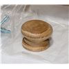 Image 2 : CASE OF WOOD CABINET KNOBS 441-IP
