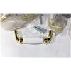 Image 2 : TRAY OF BRASS AND WHITE FINISH CABINET PULLS