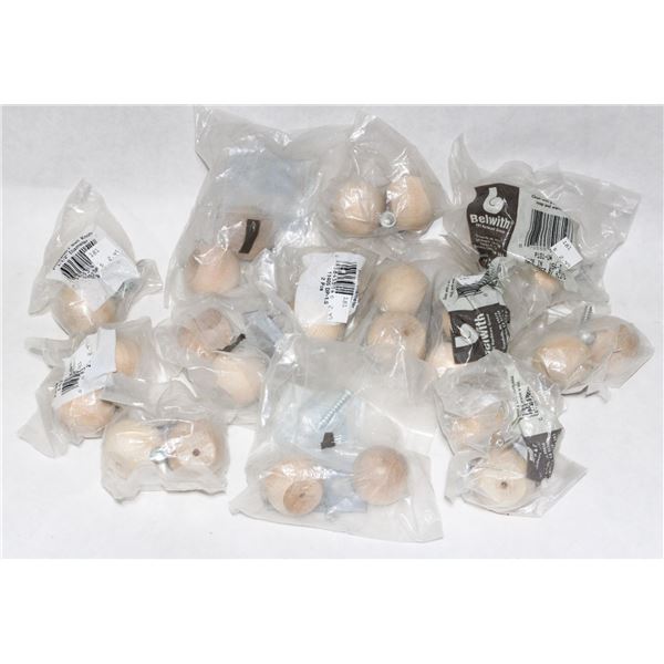 TRAY OF HARDWOOD SPHERE CABINET KNOBS