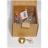 Image 1 : BOX OF SATIN GOLD FINISH 3 SIDED CABINET KNOBS