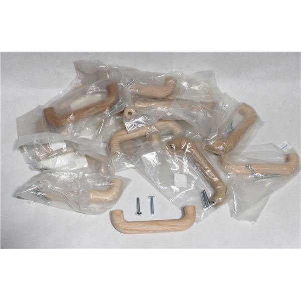 TRAY OF HARDWOOD CABINET PULLS