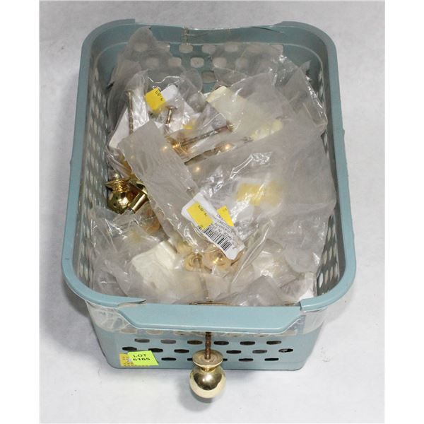 TRAY OF GOLD FINISH CABINET KNOBS