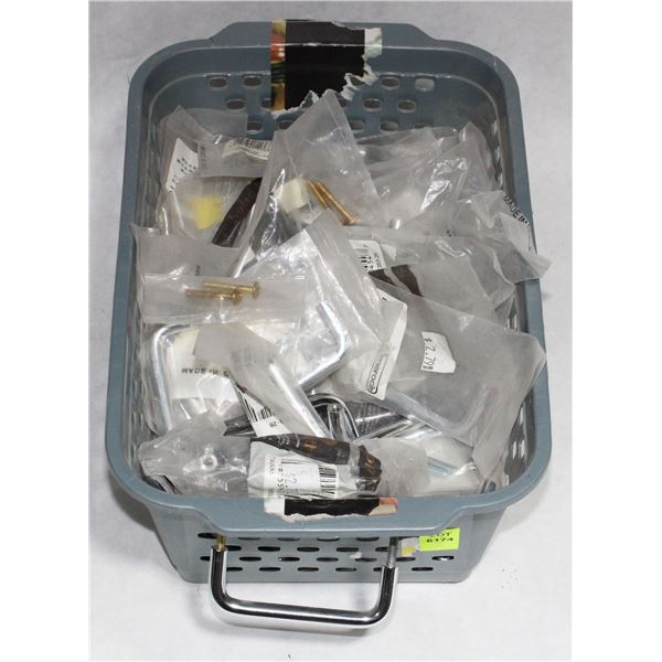 TRAY OF CHROME FINISH CABINET PULLS