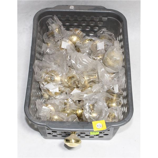 TRAY OF GOLD FINISH CABINET KNOBS