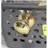 Image 2 : TRAY OF GOLD FINISH CABINET KNOBS
