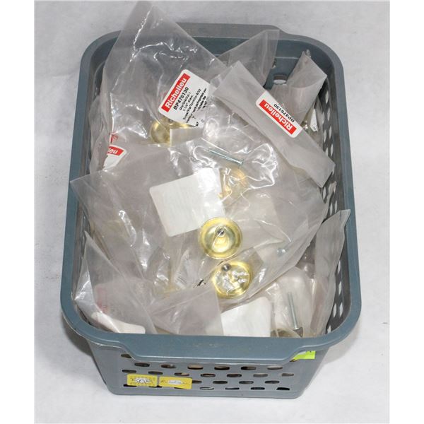 TRAY OF GOLD FINISH CABINET KNOBS