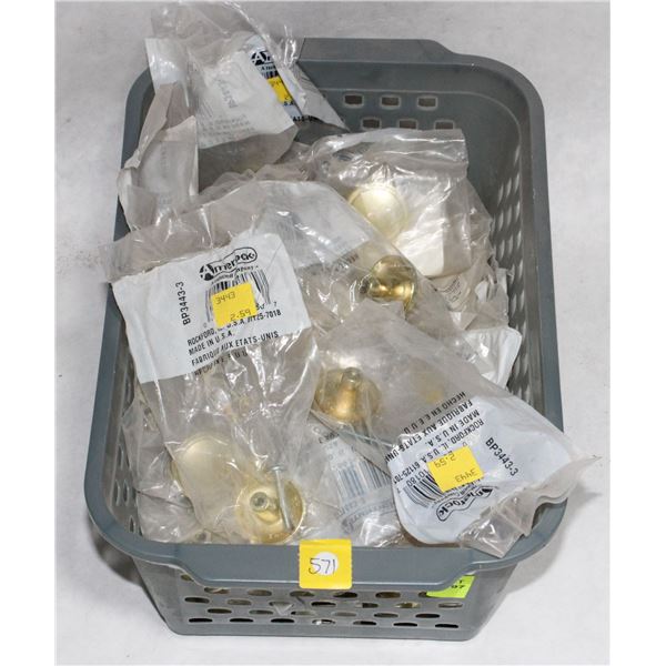 TRAY OF GOLD FINISH CABINET KNOBS