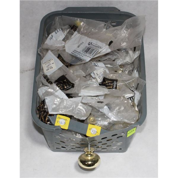 TRAY OF BRASS FINISH CABINET KNOBS