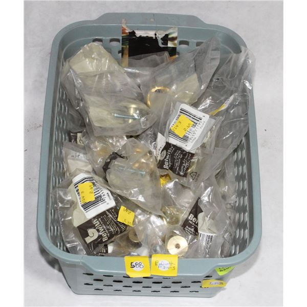 TRAY OF GOLD FINISH CABINET KNOBS