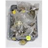 Image 1 : TRAY OF BRASS FINISH CABINET KNOBS