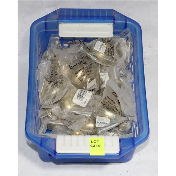 TRAY OF GOLD FINISH CABINET KNOBS