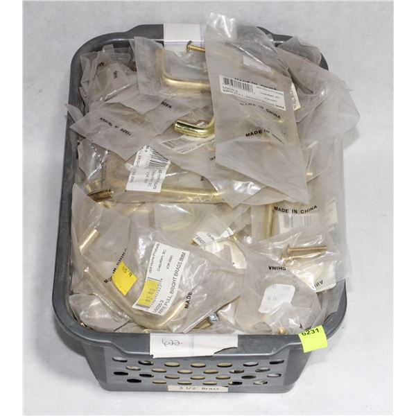 TRAY OF GOLD FINISH CABINET PULLS