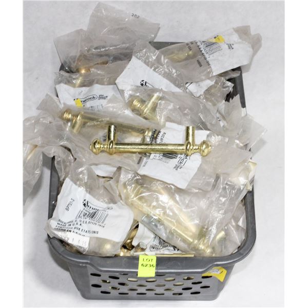 TRAY OF BRASS FINISH CABINET PULLS