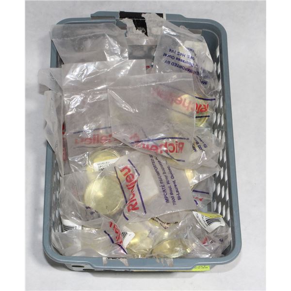 TRAY OF GOLD FINISH CABINET KNOBS