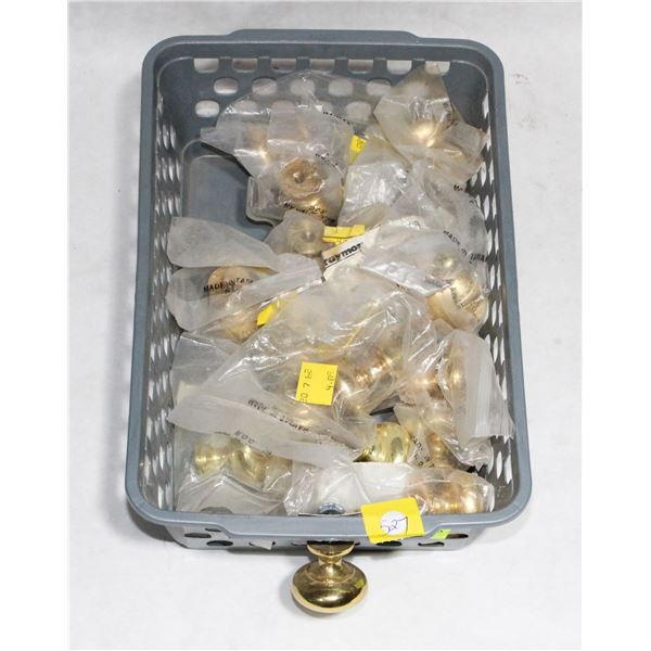TRAY OF BRASS FINISH CABINET KNOBS