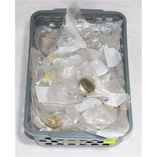 TRAY OF GOLD FINISH CABINET KNOBS