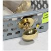 Image 2 : TRAY OF BRASS FINISH CABINET KNOBS