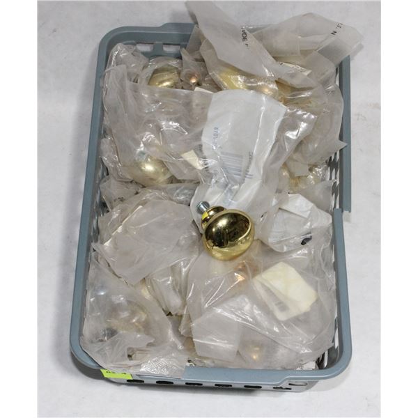 TRAY OF BRASS FINISH CABINET KNOBS